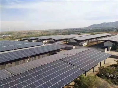Yr hyn y mae'n rhaid i chi ei wybod am systemau solar cartref