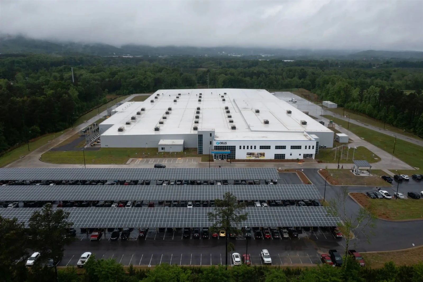 Hanwha Q Cells Faces U.S. Customs Detention Over UFLPA Concerns Hanwha Q Cells Faces U.S. Customs Detention Over UFLPA Concerns
